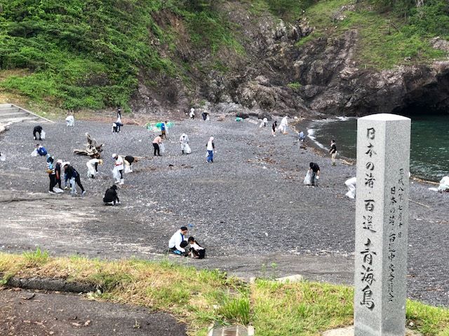 海岸清掃のボランティアに参加しました