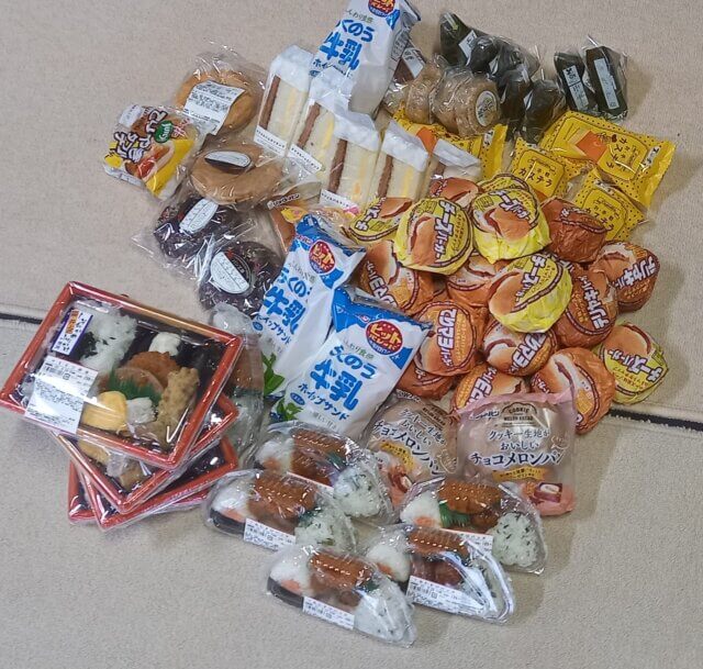 こども食堂に軽食を寄贈しました