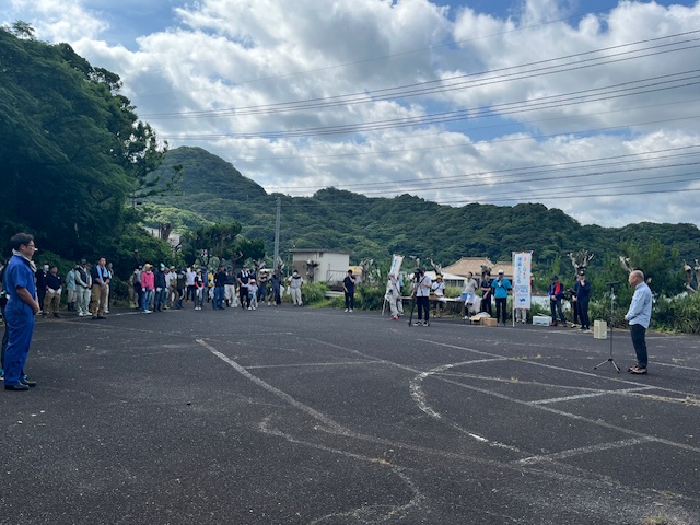 海岸清掃に参加しました